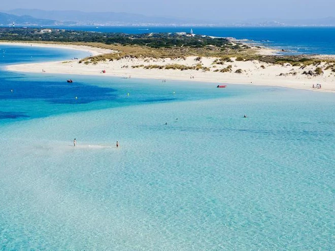 Alquiler de embarcaciones Bayliner VR6 enSant Antoni de Portmany en Samboat