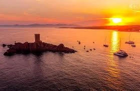 Alquiler de Lancha, con o sin patrón Bayliner Saint-Raphaël