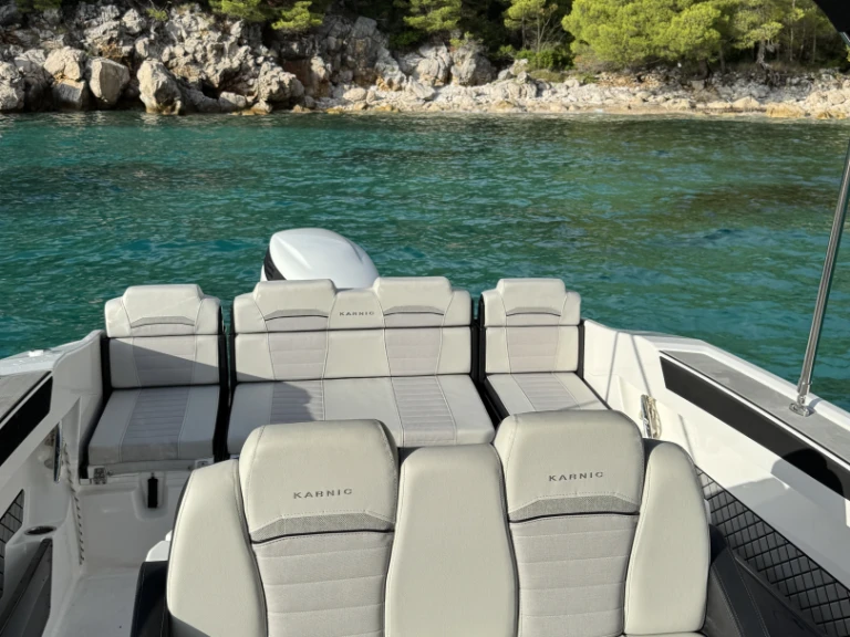 Karnic SL741 de alquiler a Dubrovnik