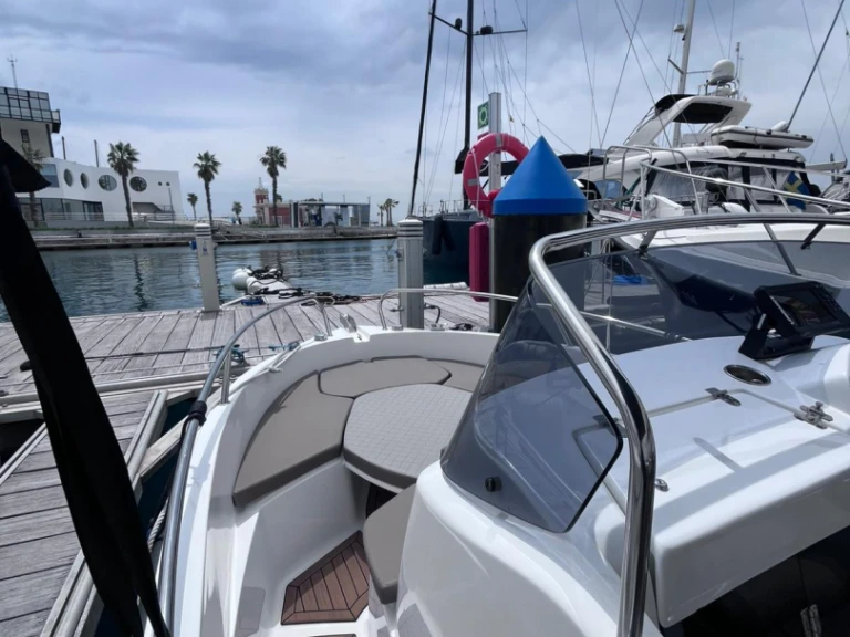 Alquiler de trident 530 Sport en Puerto de Alicante