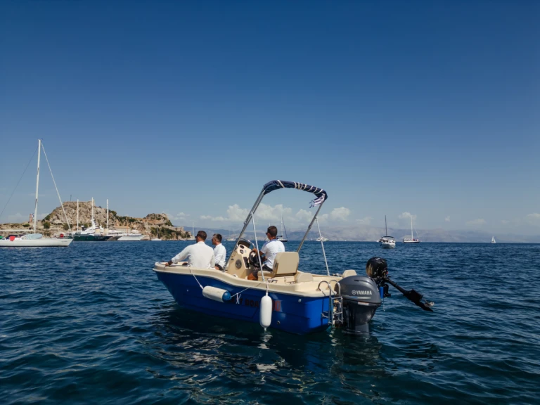 Alquiler de embarcaciones Storm Boats Storm 498 enBenitses Marina en Samboat