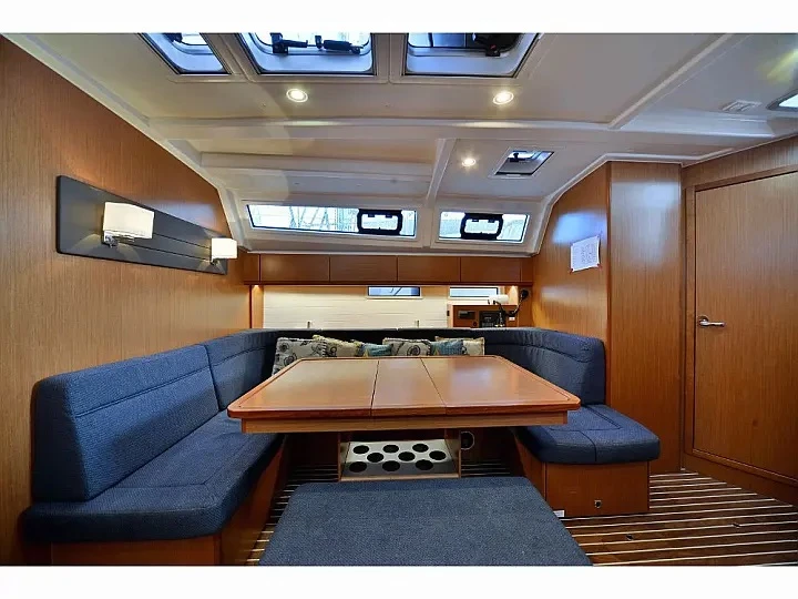 Alquiler de embarcaciones Bavaria Cruiser 46 enÁlimos en Samboat