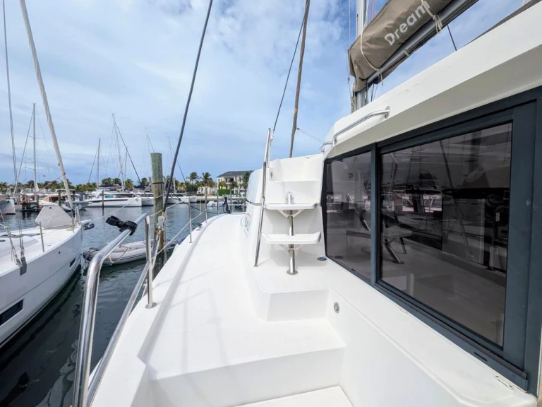 Alquiler de Catamarán, con o sin patrón Bali Le Marin