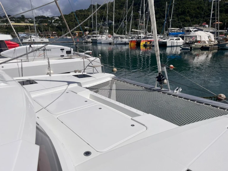 Alquiler de Catamarán, con o sin patrón Fountaine Pajot Le Marin