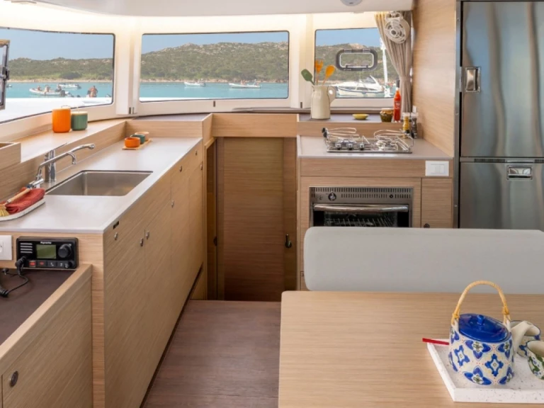 Alquiler de embarcaciones Lagoon Lagoon 38 enParham Town en Samboat