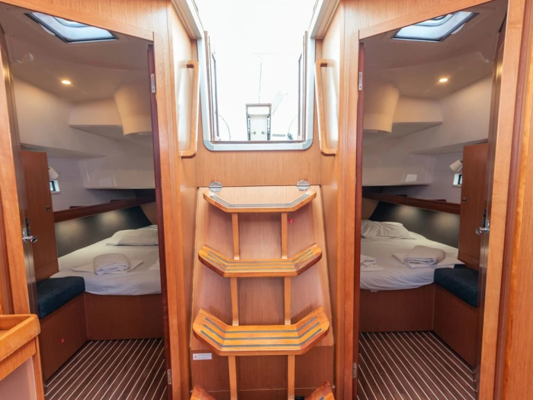 Alquiler de Bavaria Cruiser 46 en Cos