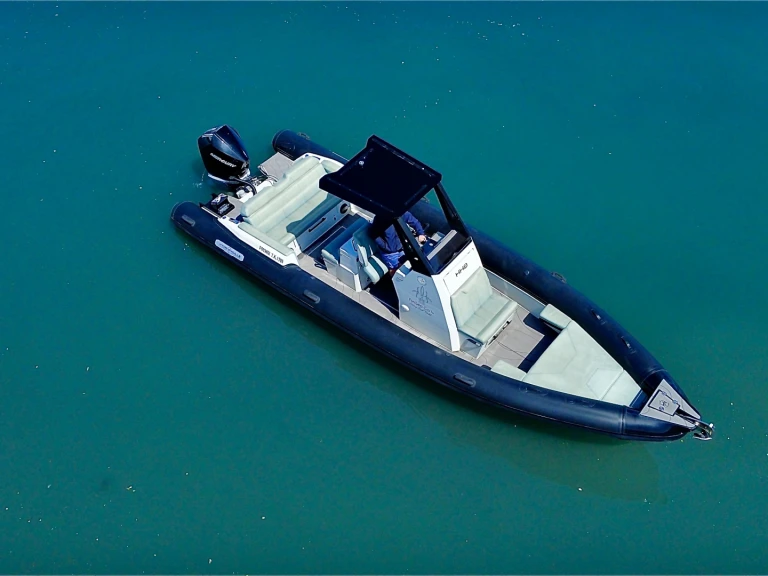 Alquiler Neumática en Gouviá - Hydrohulls HH8