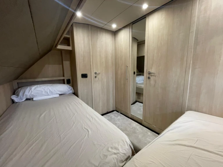 Alquiler Milazzo - Bayliner Sarnico 65 en SamBoat