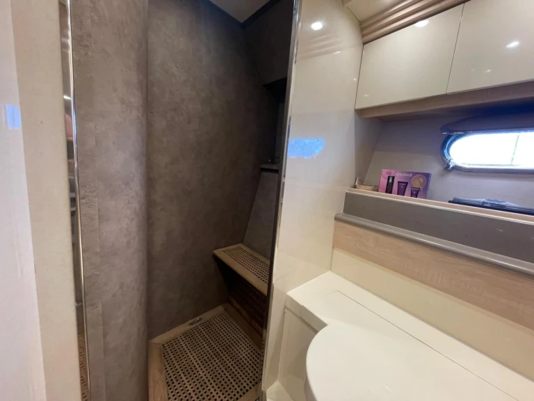 Bayliner Sarnico 65 de alquiler a Milazzo