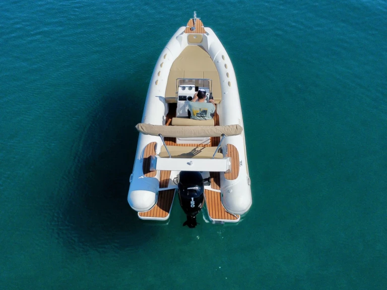 Alquiler de embarcaciones Tomahawk VIP 2026 enOld port of Corfu en Samboat