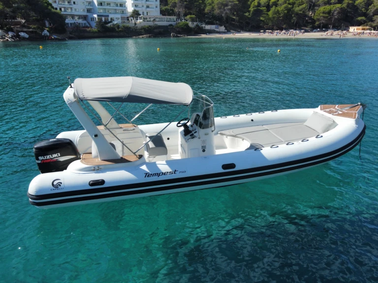 Alquiler Santa Eulària des Riu - Capelli Tempest 750 en SamBoat
