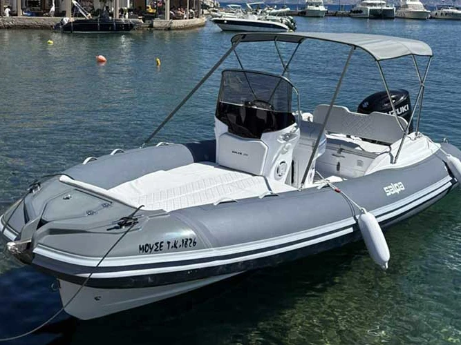 Alquiler de embarcaciones Salpa Salpa Soleil 20 enCorfú en Samboat