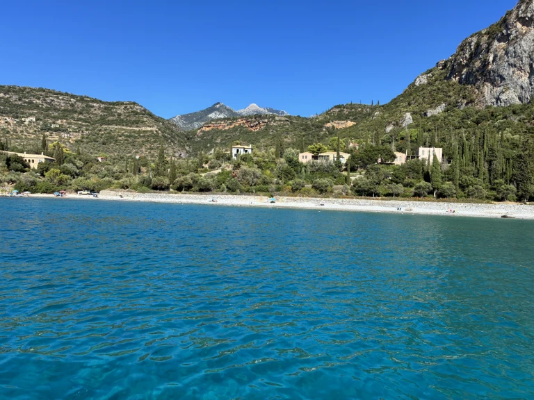 Lancha para alquilar Kalamata al mejor precio