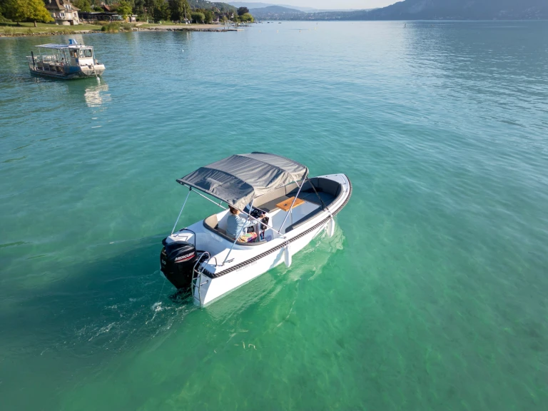 Alquiler de boatbuilding motor yacht boatbuilding motor yacht valory 555 en Vieux Port de Cannes