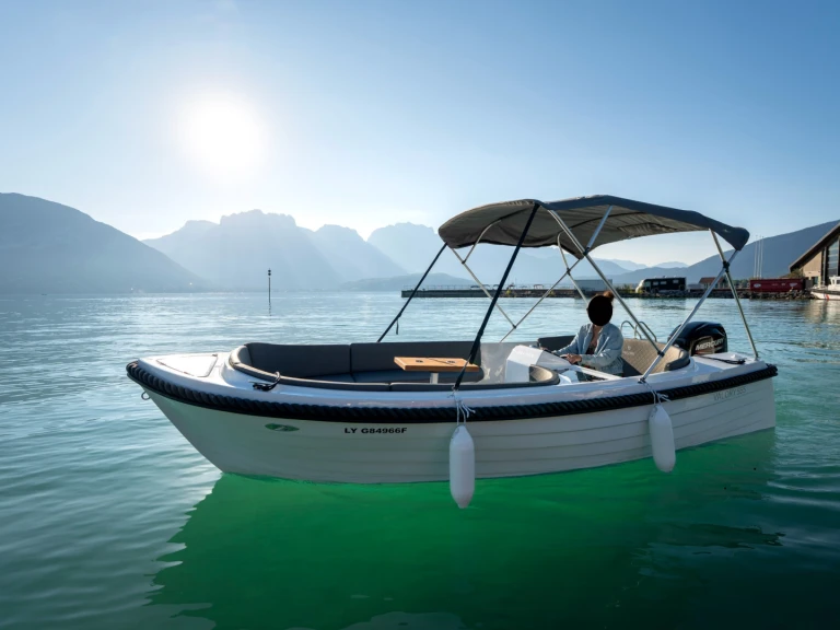 Alquiler de embarcaciones boatbuilding motor yacht boatbuilding motor yacht valory 555 enVieux Port de Cannes en Samboat