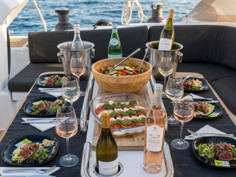 Velero para alquilar Giens al mejor precio