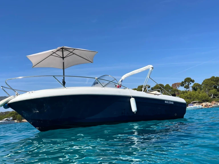 Alquiler de embarcaciones Chris Craft Sea Hawk 213 enCannes en Samboat