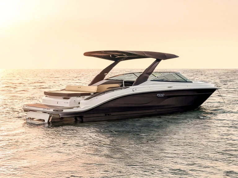 Alquiler de embarcaciones Sea Ray SDX 250 enMílos en Samboat