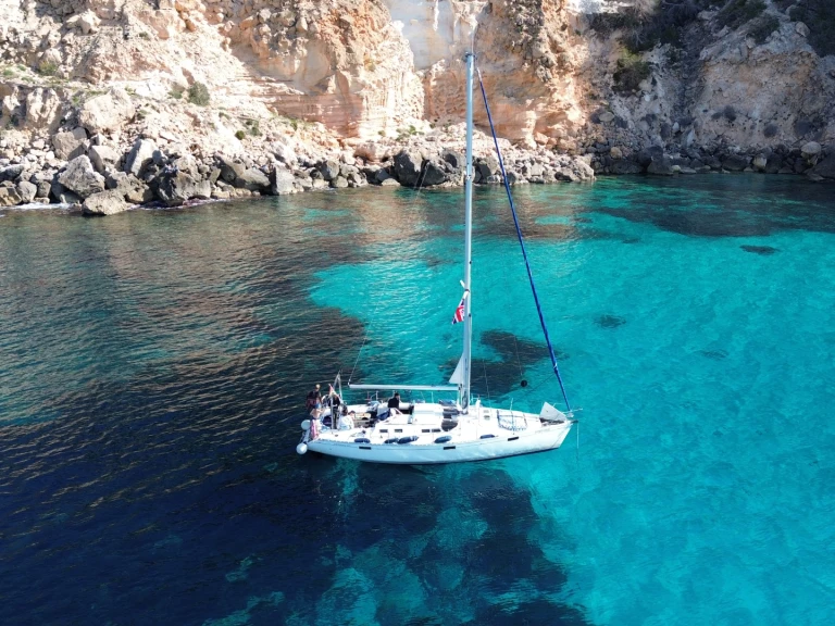 Alquiler de embarcaciones Bénéteau Oceanis 390 enPalma de Mallorca en Samboat