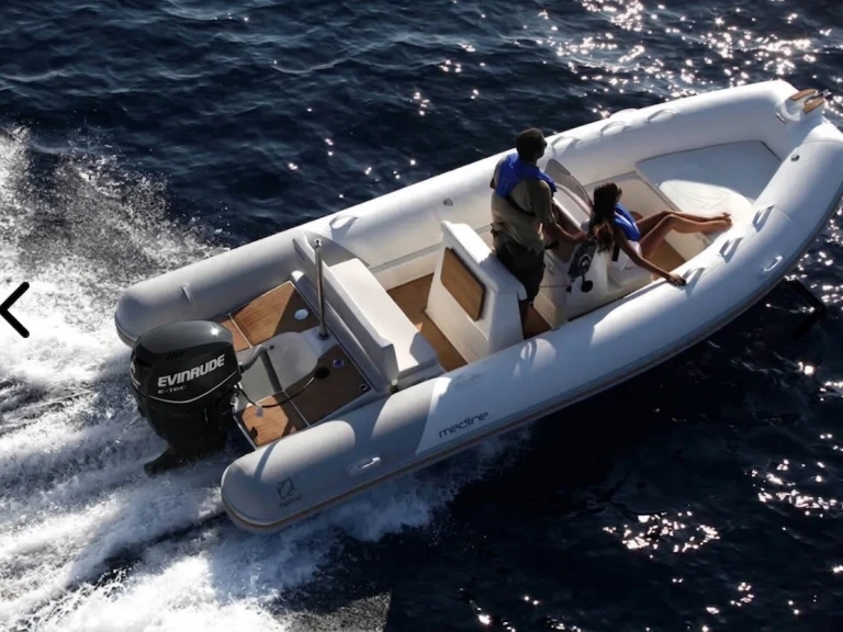 Alquiler de Zodiac Medline 580 Limited Edition en Hyères