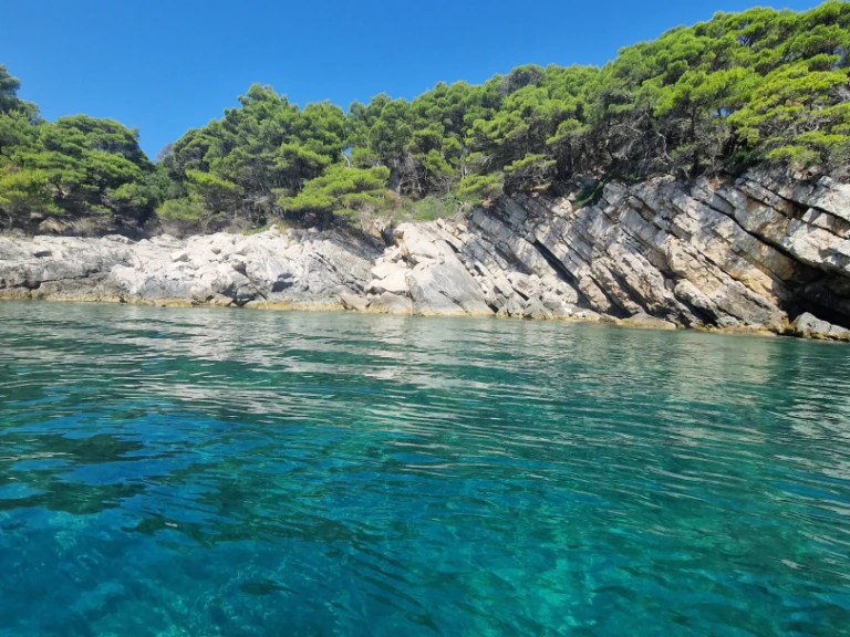 Alquiler Neumática Italboats con o sin  título de navegación