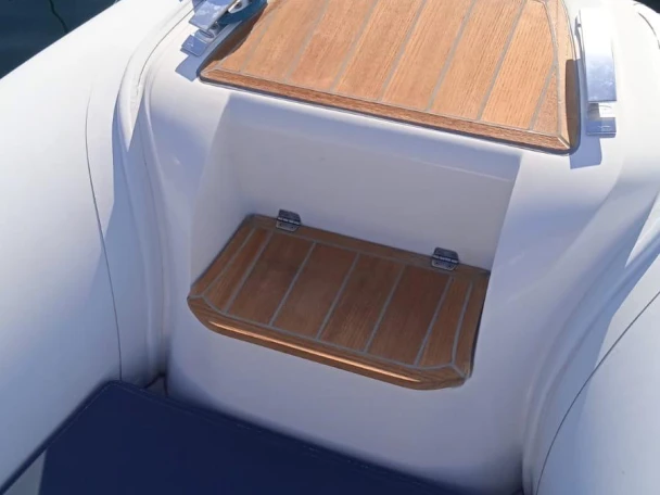 Neumática para alquilar Forio al mejor precio