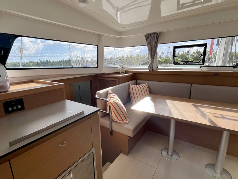 Alquiler Catamarán en Papeete - Excess Excess 11