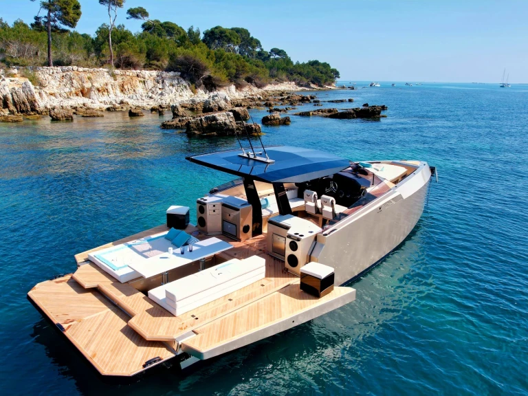 Alquiler de barcos Cannes barato de 42 T-TOP