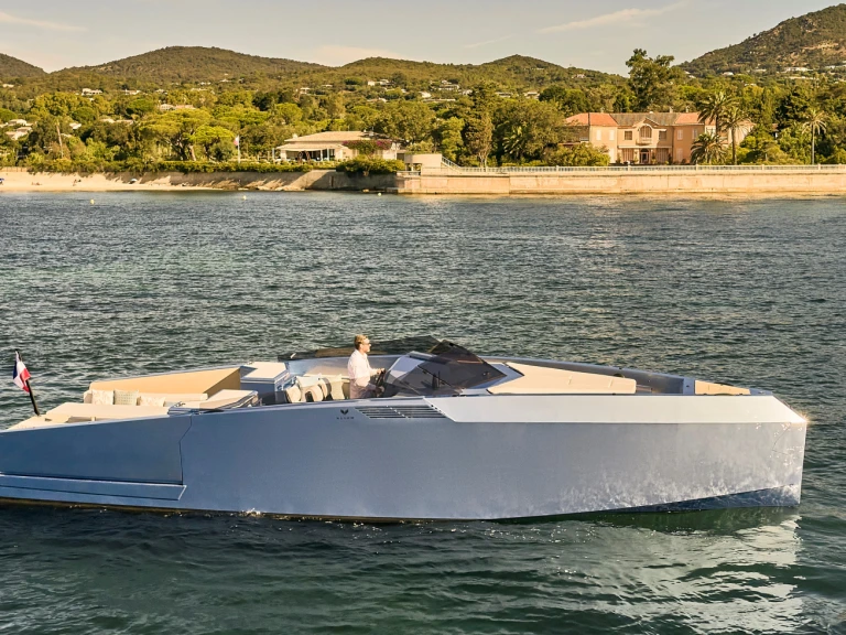 Alquiler de Lancha, con o sin patrón Alium Yachts Cannes