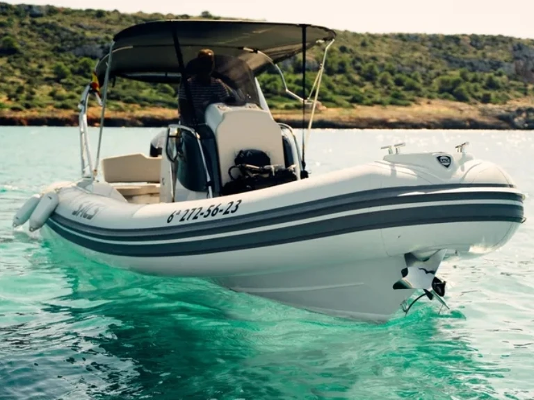 Alquiler Tivat - Sacs Sacs S 780 en SamBoat