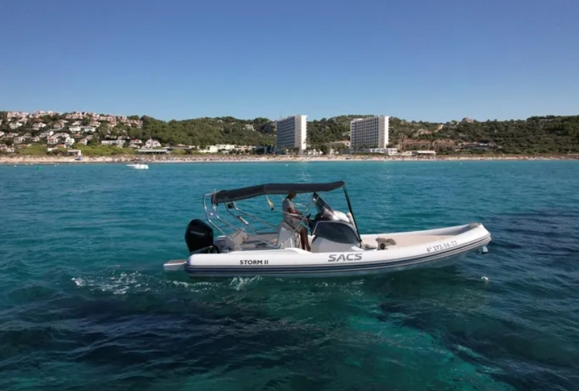 Alquiler de barcos Tivat barato de Sacs S 780