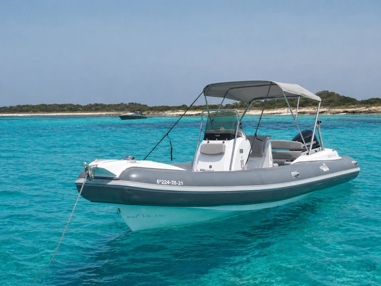 Alquiler Neumática Zodiac con o sin  título de navegación