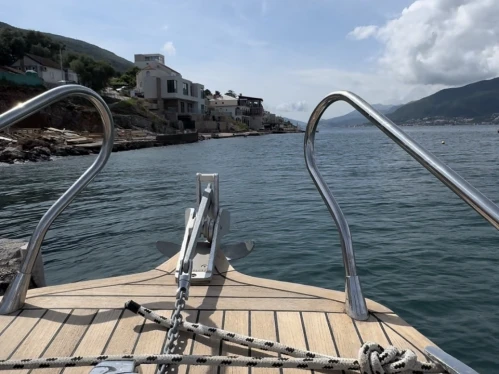 Alquiler de embarcaciones Shark 23 enTivat en Samboat