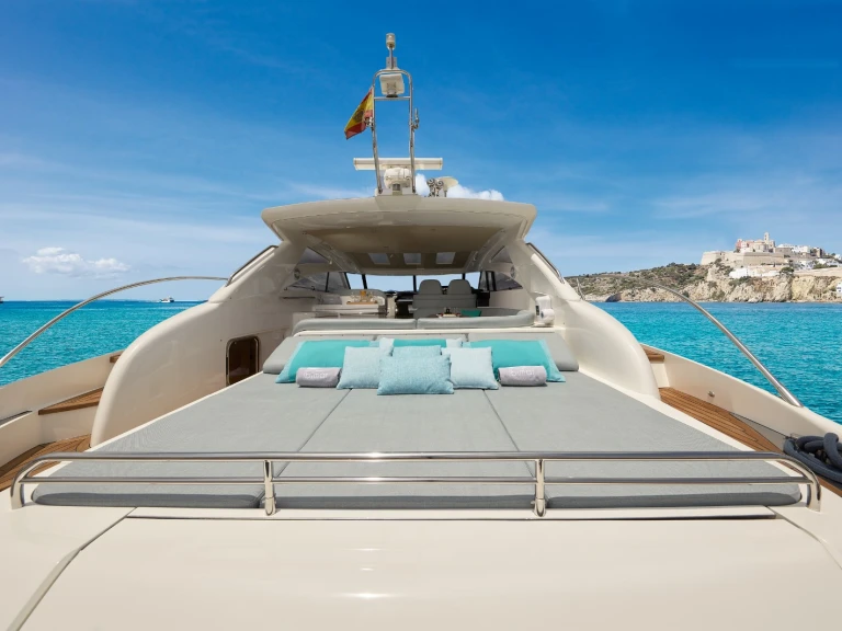 Alquiler de Lancha, con o sin patrón Princess Marina Botafoch