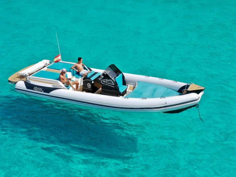 Alquiler de Noah 29EFB en Marina Botafoch