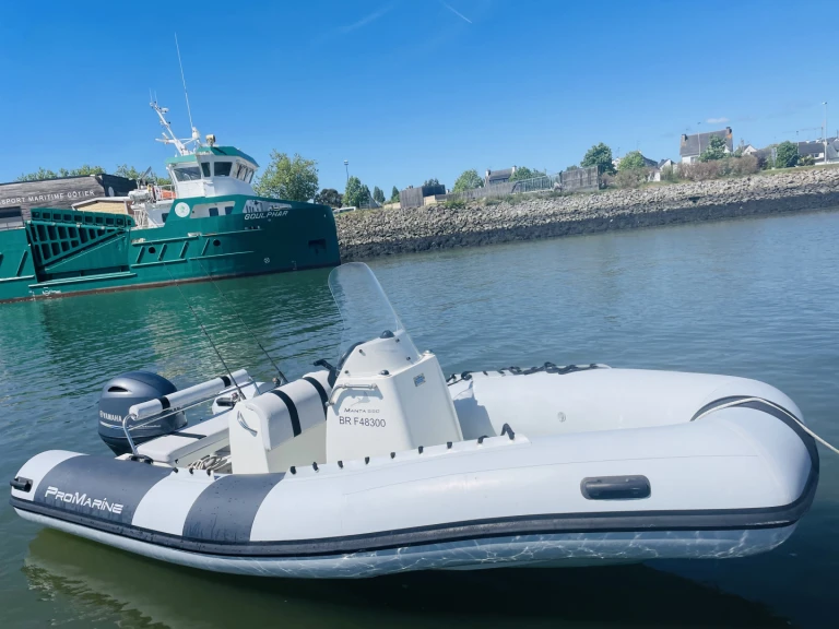 Alquiler Neumática Zodiac con o sin  título de navegación