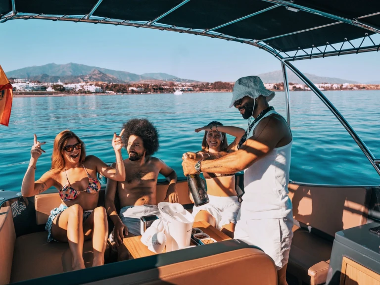 Alquiler de Moonday 780 wa en Estepona