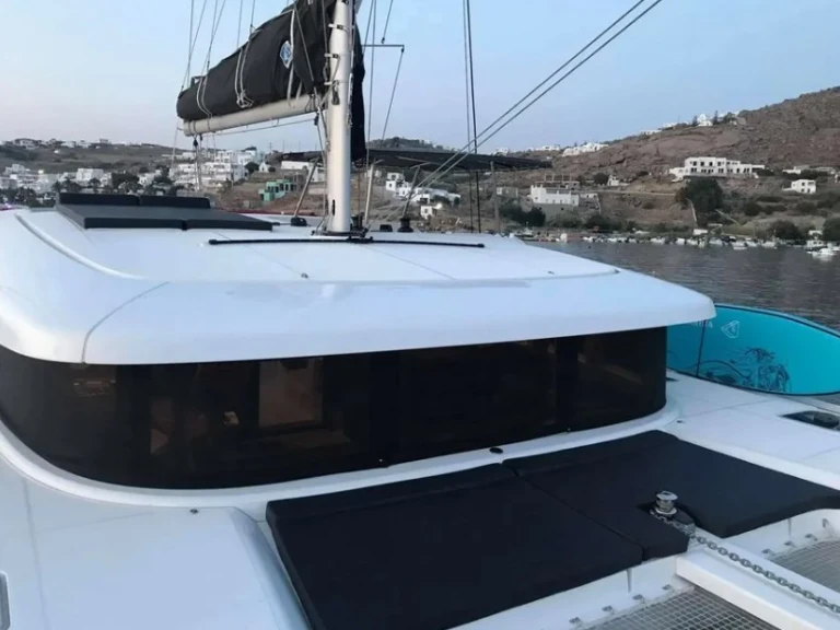 Alquiler Catamarán Lagoon con o sin  título de navegación