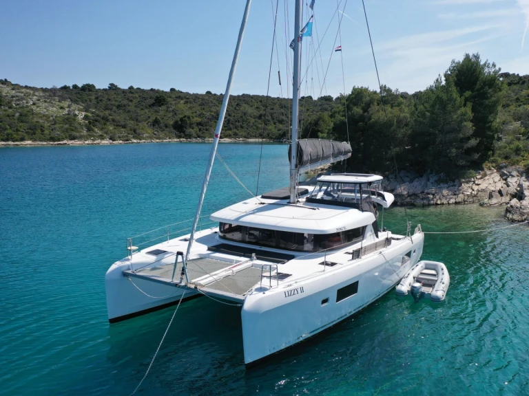 Alquiler Catamarán Lagoon con o sin  título de navegación
