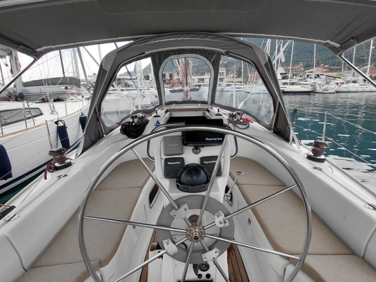Bavaria Bavaria 36 de alquiler a Lefkáda