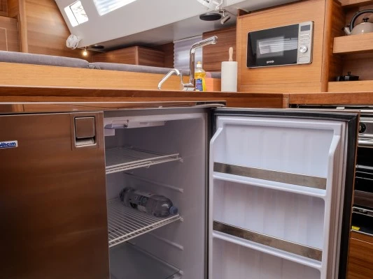 Velero para alquilar Šibenik al mejor precio