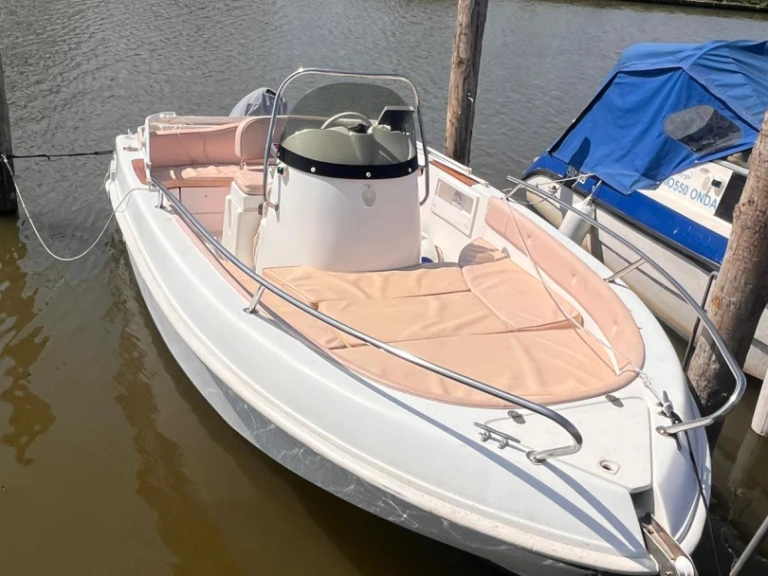 Alquiler Lancha Elan con o sin  título de navegación