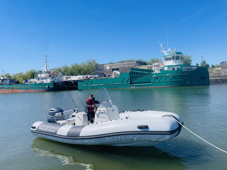 Alquiler de embarcaciones Zodiac Pro Open 650 Ultimate enArzon en Samboat