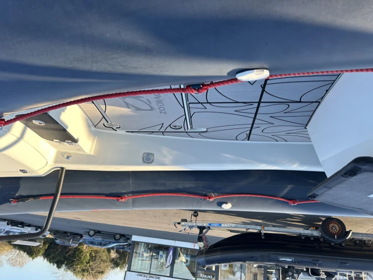 Alquiler de Zodiac Pro 7 Vendée Globe en La Forêt-Fouesnant