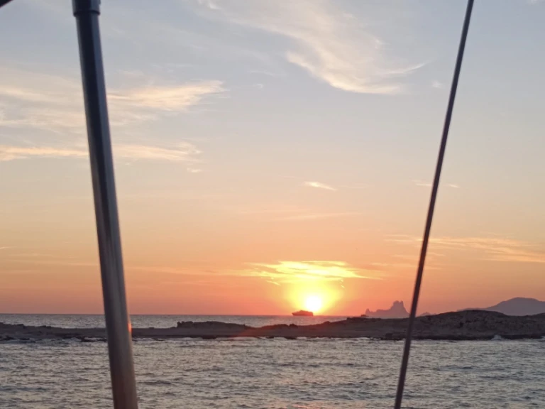 Alquiler de Fountaine Pajot Maryland 37 en Puerto de Alicante