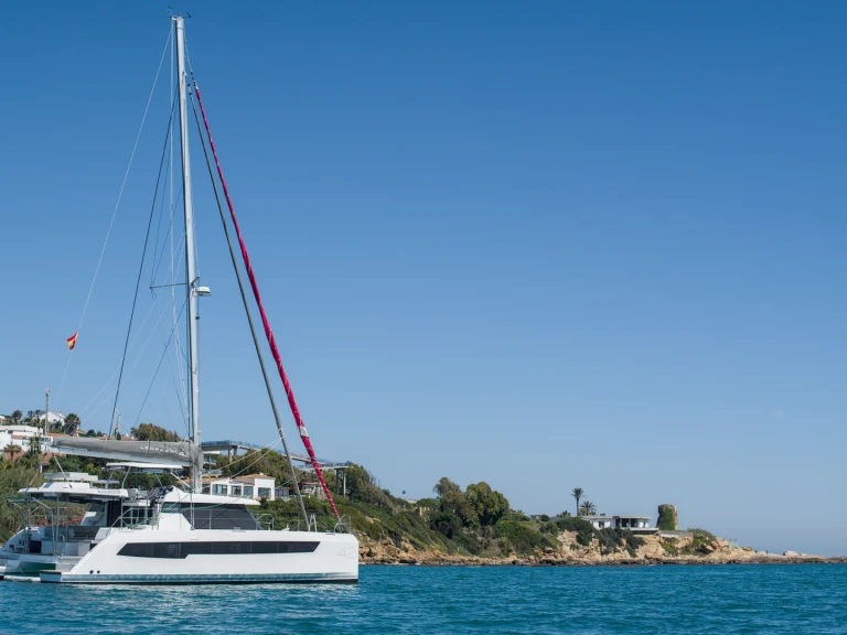 Alquiler Catamarán Leopard con o sin  título de navegación