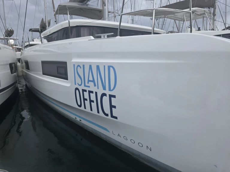 Catamarán para alquilar Tortola al mejor precio