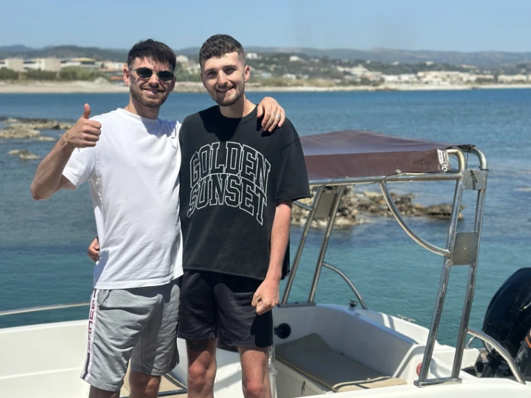 Alquiler de barcos Faliraki barato de 2025