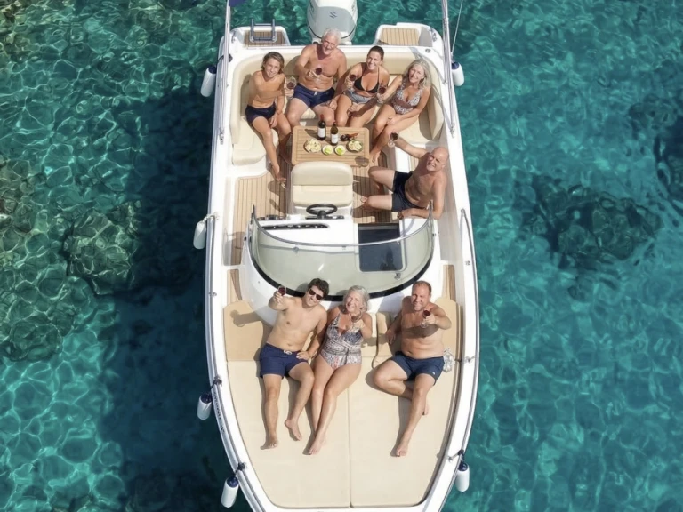 Alquiler de barcos Portals Nous barato de Saver 750 Cabin 