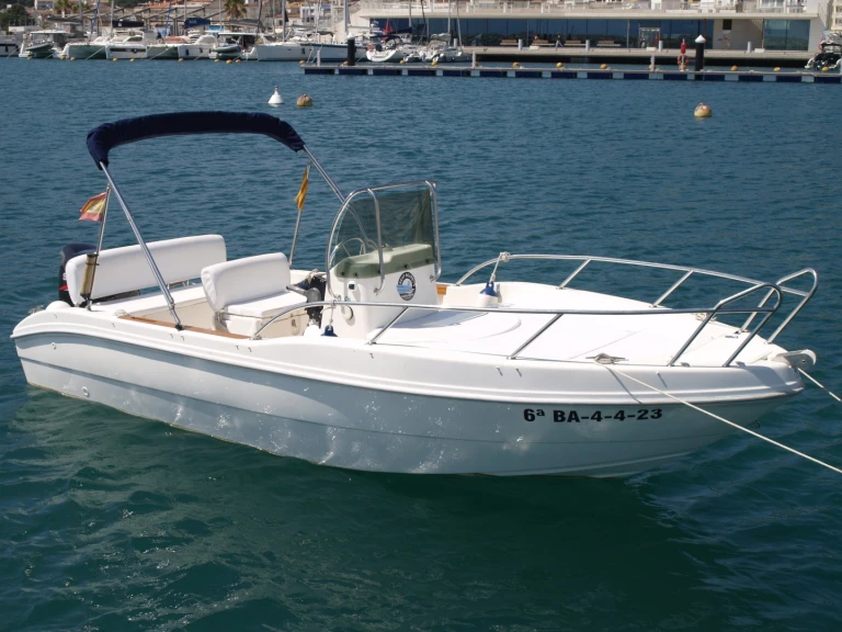 Alquiler de barcos l'Estartit barato de Cap 18